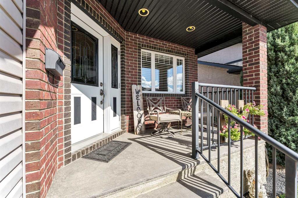 Picture for 123 Terrace View NE