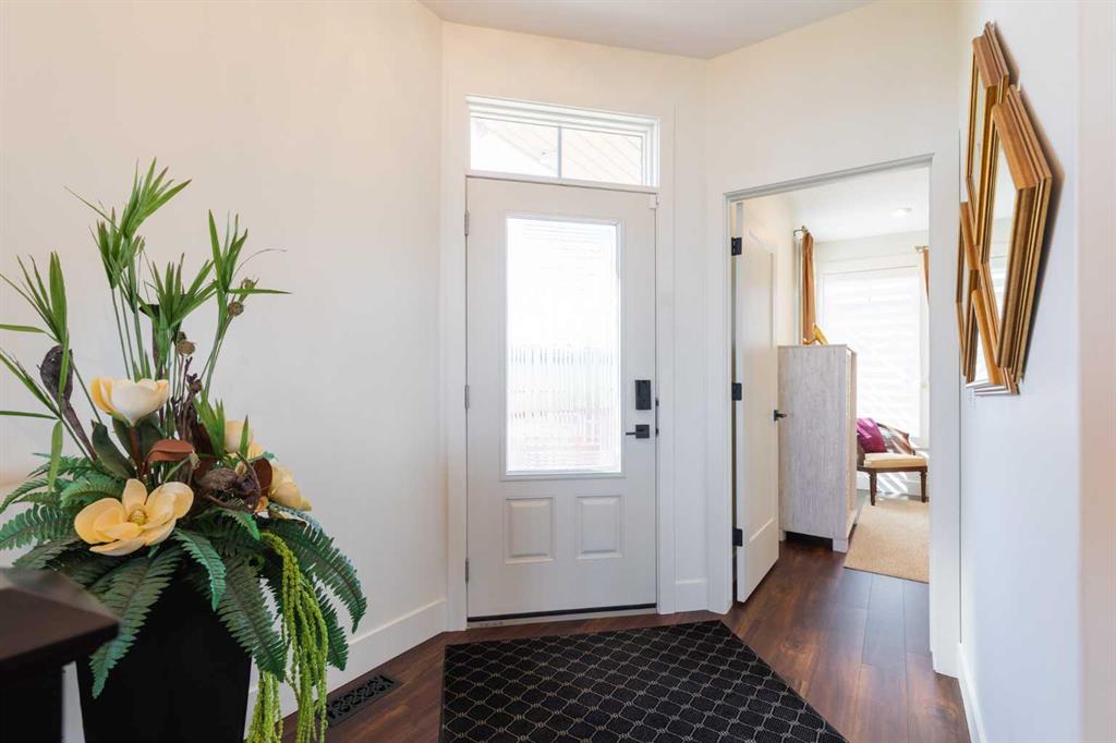 Picture for 50 Palisades Mews NE