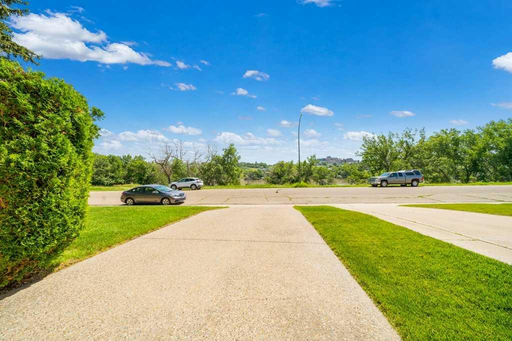 Picture for 510 1 Street NW