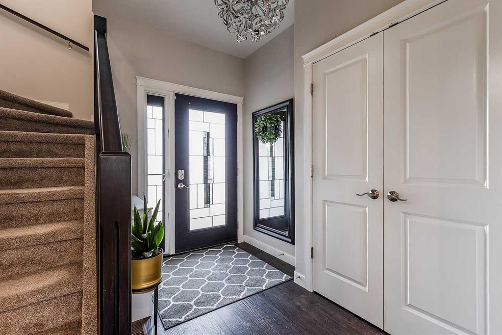 Picture for 8 Hamptons Crescent SE