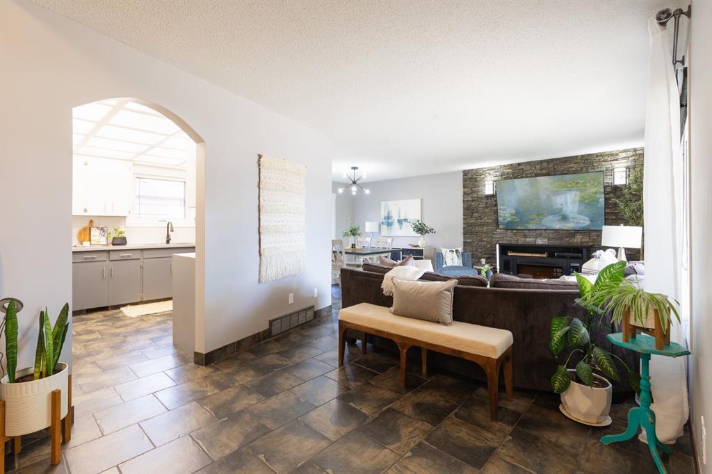 Picture for 88 Cypress Way SE