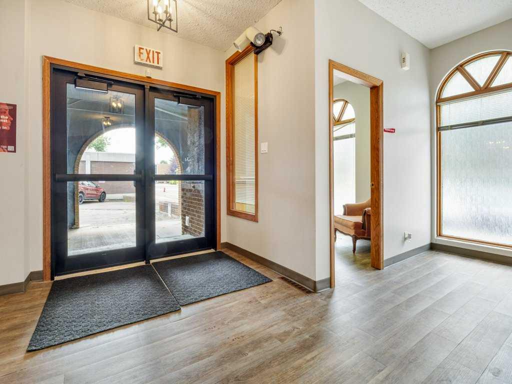 Picture for 327 10 Street S