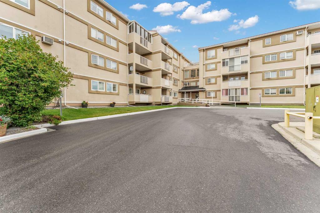 Picture for 119, 22 Park Meadows Drive SE