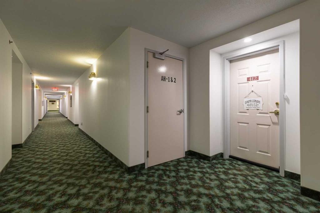 Picture for 412, 22 Park Meadows Drive SE