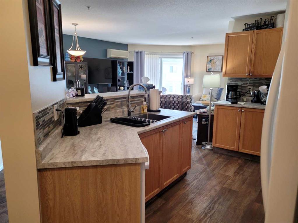 Picture for 320, 1632 Saamis Drive NW