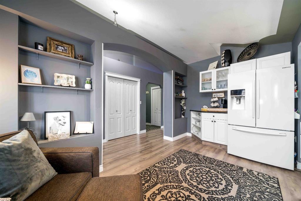 Picture for 110 Redcliff Way SW
