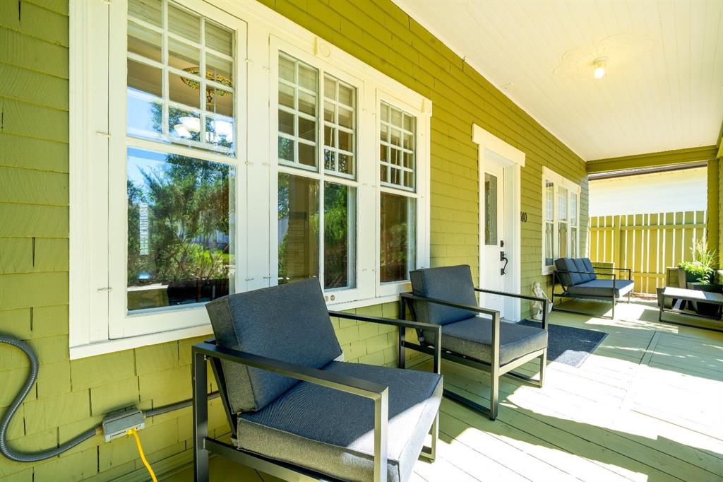 Picture for 340 5 Street SE