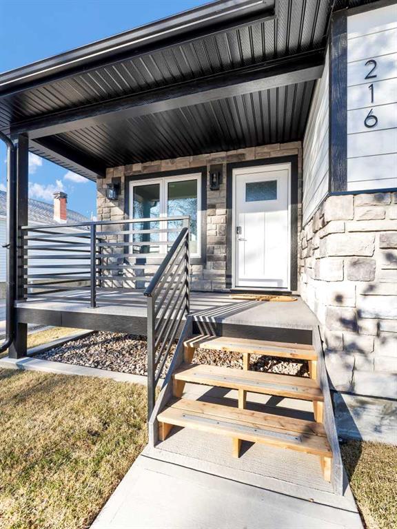 Picture for 216 2 Street NW