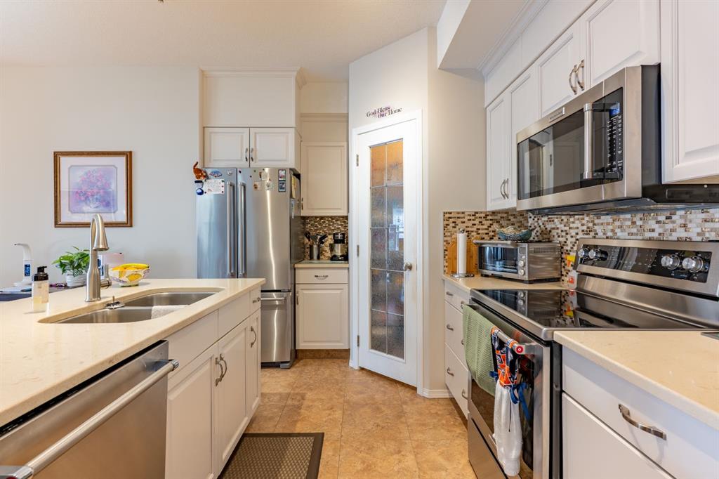 Picture for 305, 29 River Ridge Drive NW