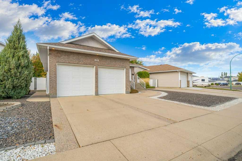 Picture for 846 Spruce Way SE