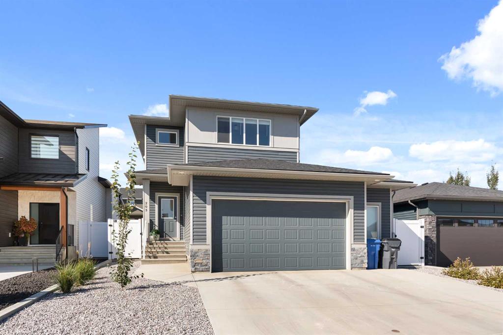 Picture for 203 Hamptons Crescent SE