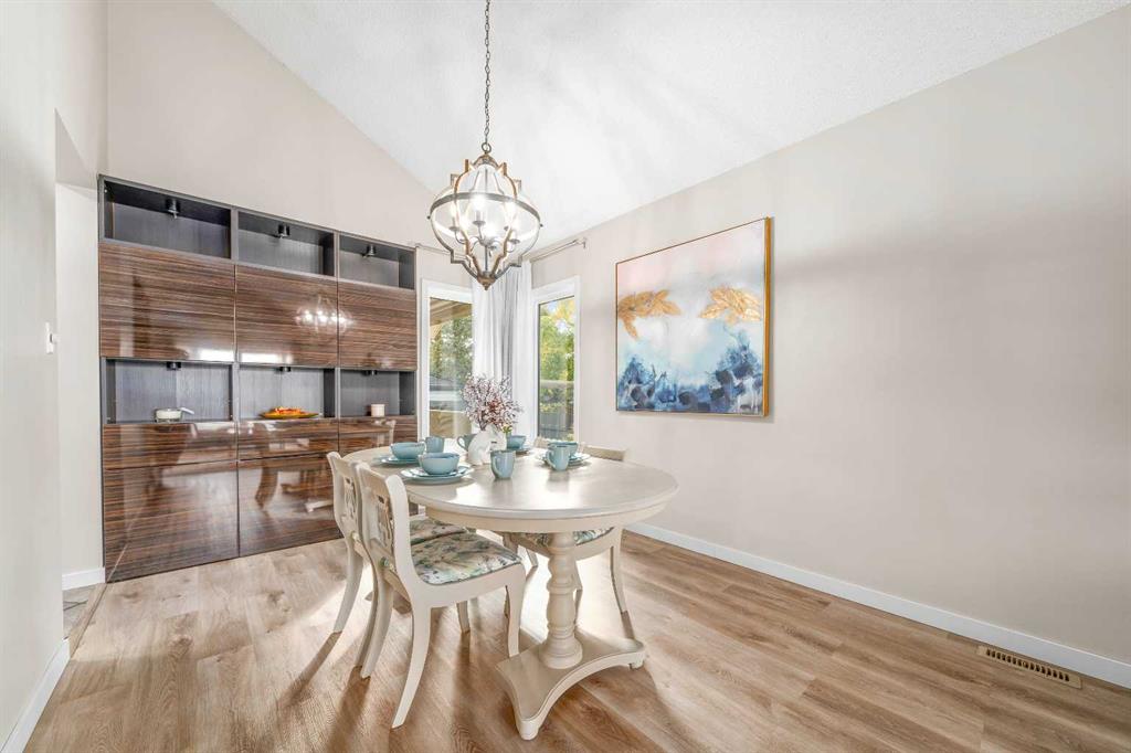 Picture for 11 Taylor Crescent SE