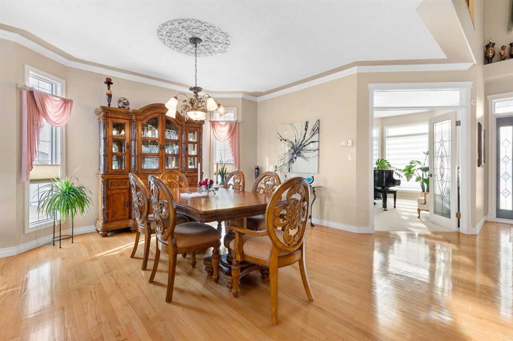 Picture for 22 Turner Crescent SE