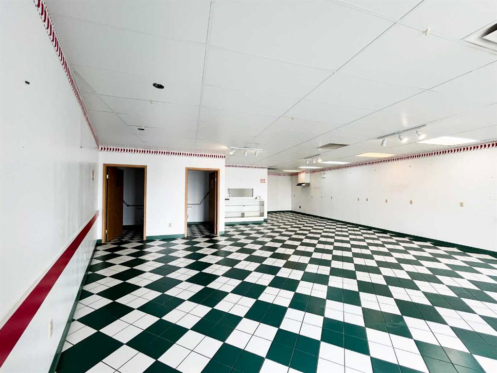Picture for 104, 1290 Trans Canada Way SE