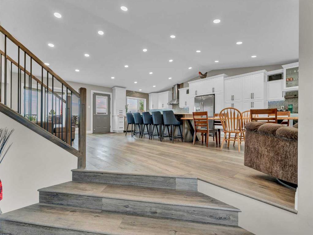 Picture for 10, 12029 Range Road 74  