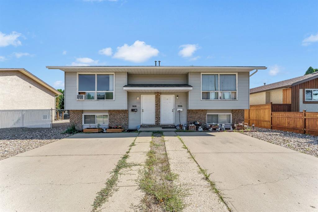 Picture for 908 Ross Glen Drive SE