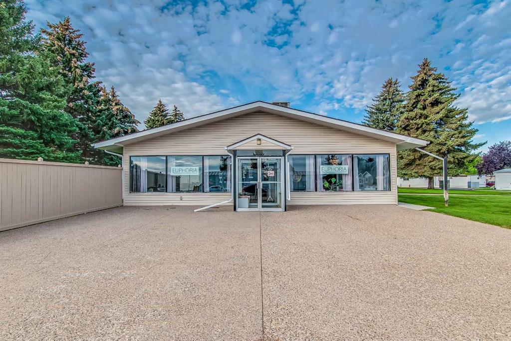 Picture for 100, 2248 Southview Drive SE