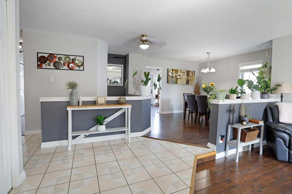 Picture for 65 Parkland Way E