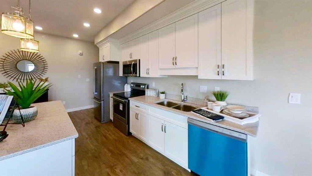 Picture for 201, 499B Meadow Lake Court  E