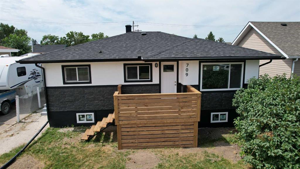 Picture for 709 centre Street 