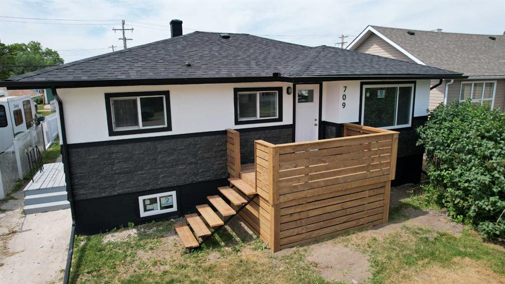 Picture for 709 centre Street 