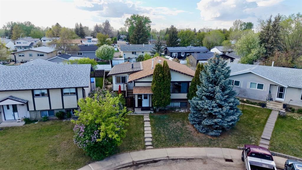 Picture for 116 McNab Park Street E