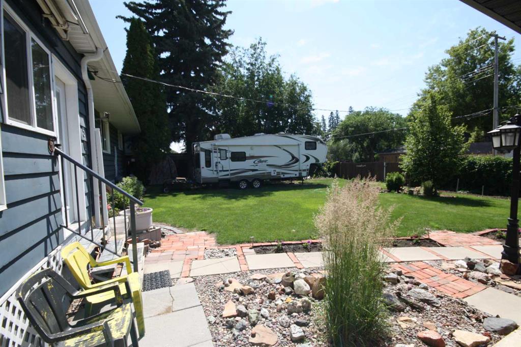 Picture for 507 2 Avenue W