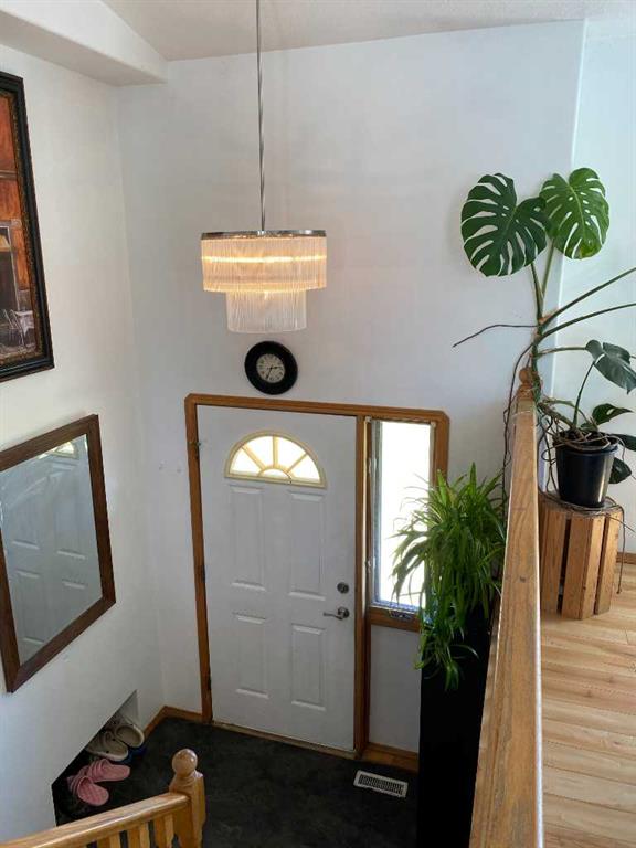 Picture for 52 Upland Drive W
