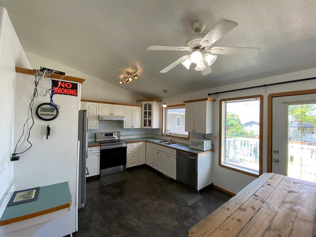 Picture for 52 Upland Drive W