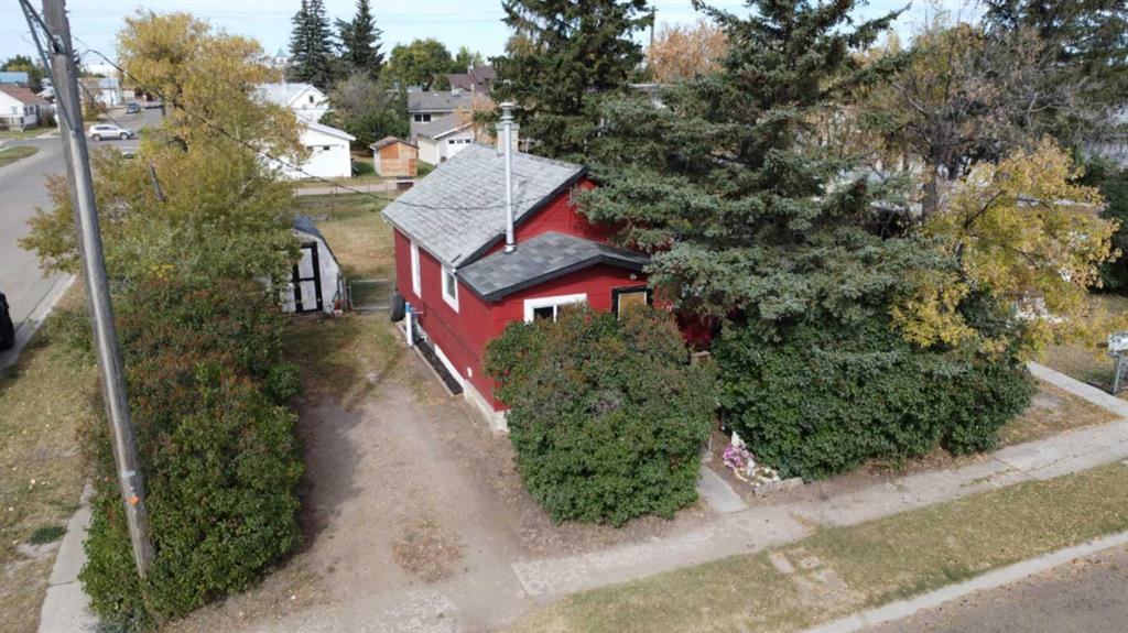 Picture for 320 Railway Avenue W