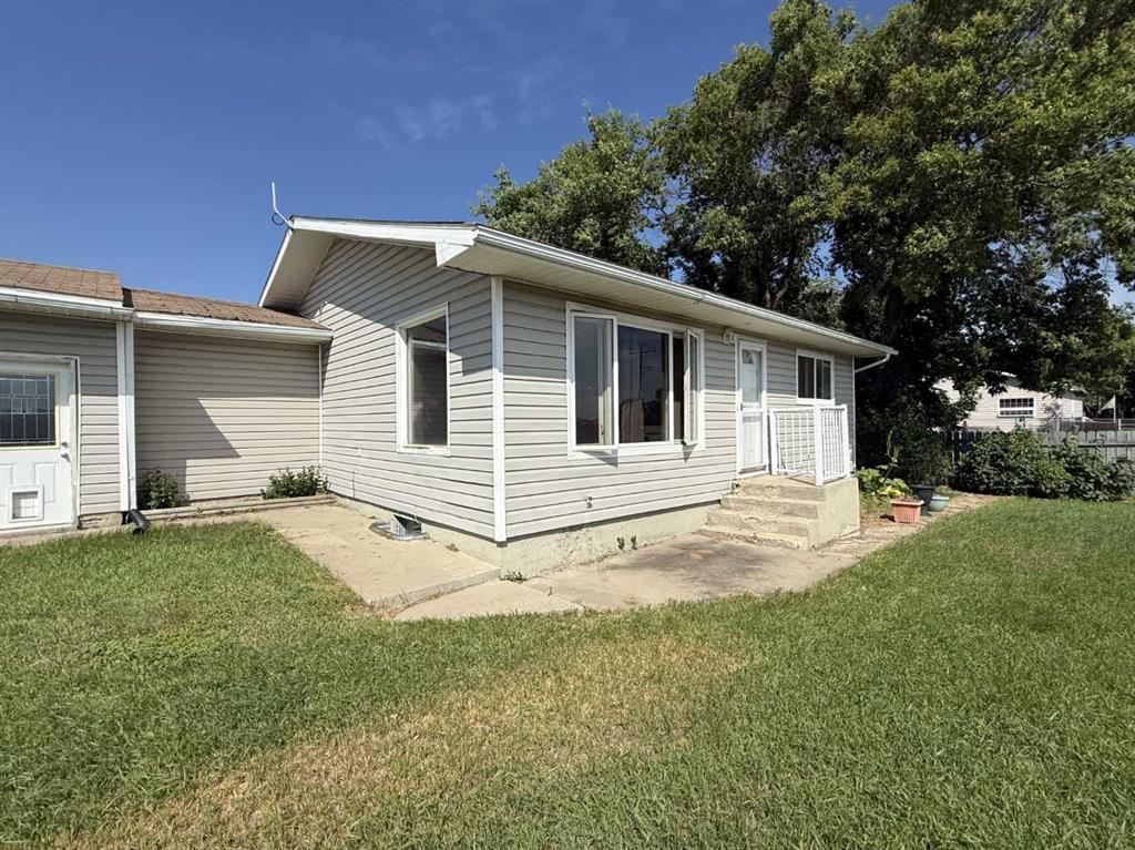 Picture for 324 3 Avenue E