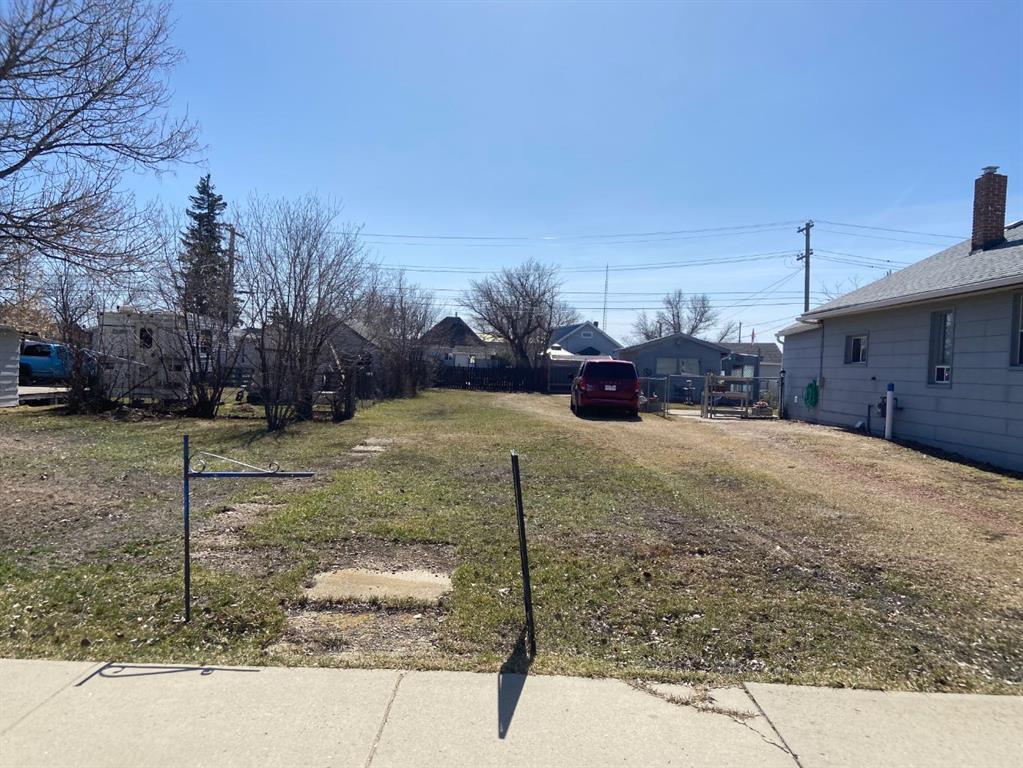 Picture for 203 2 Avenue E